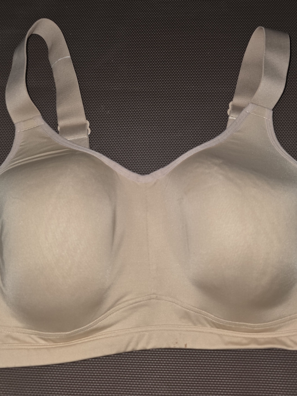 Livi Active Beige Wireless Full-Coverage Seamless Bra 40DDD